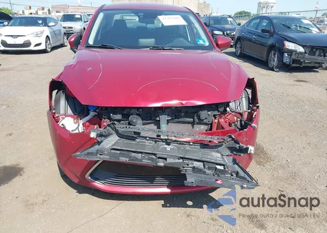 2016 Scion Ia z USA, uszkodzony, nr VIN 3MYDLBZV5GY100325